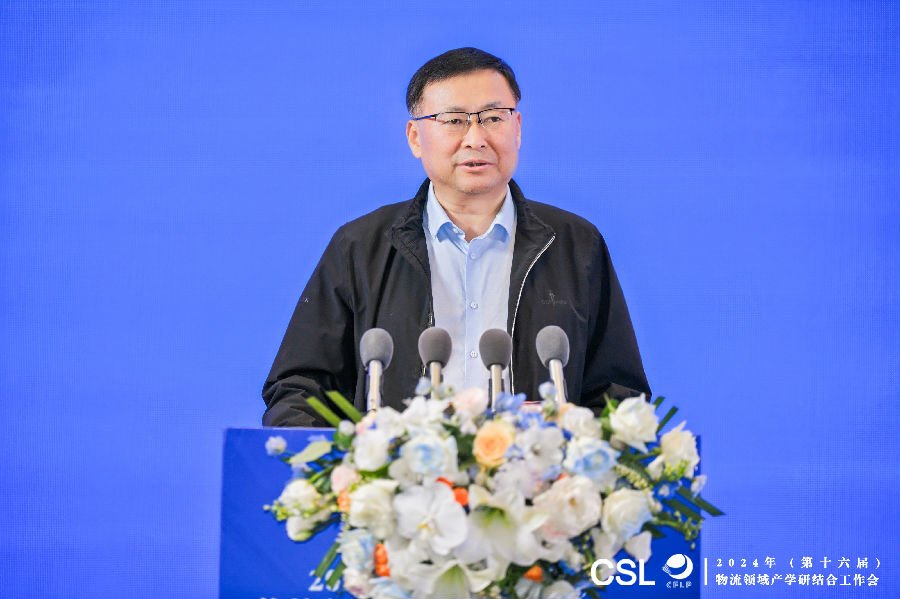 张锦.jpg 四是推动产教融合共同体建设